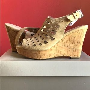 Franco Sarto nude wedge